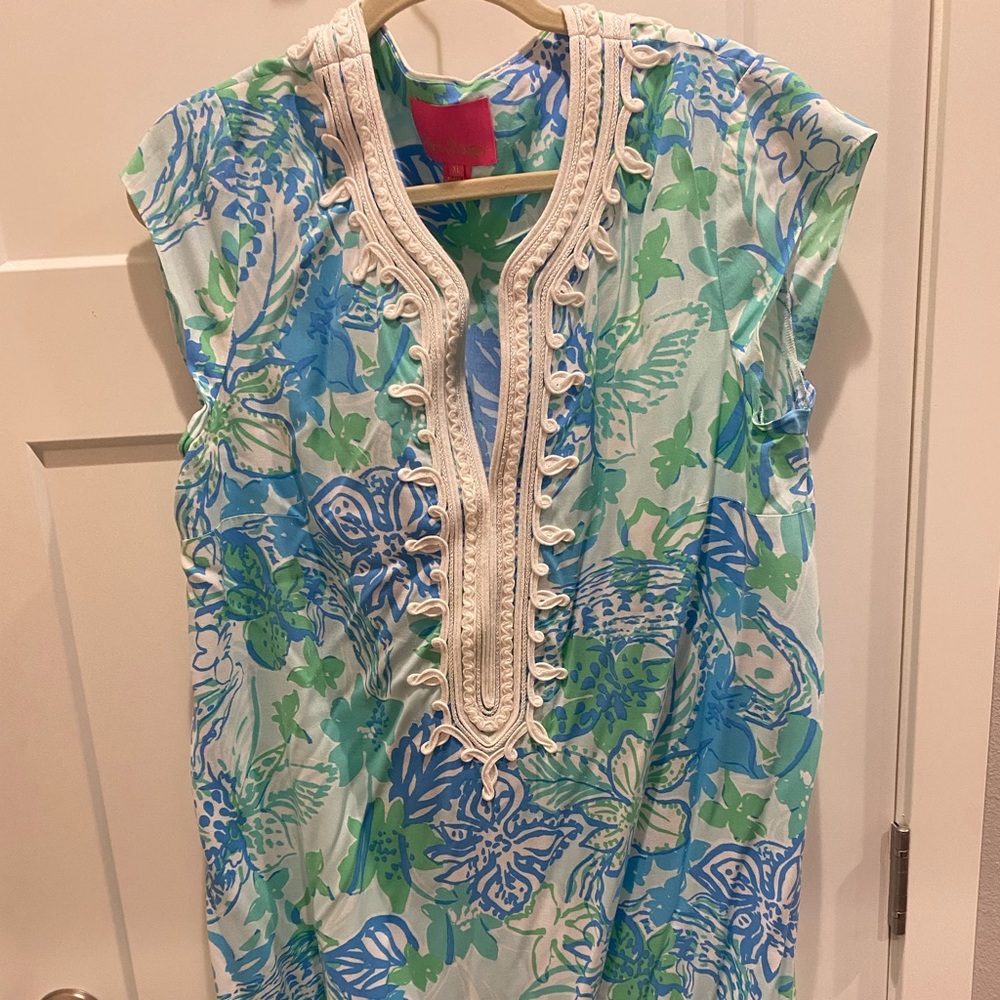 Lilly Pulitzer short sleeve shift dress with collar detail